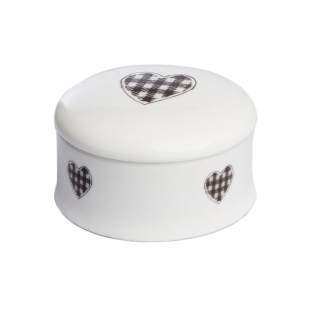 China Trinket box with heart design